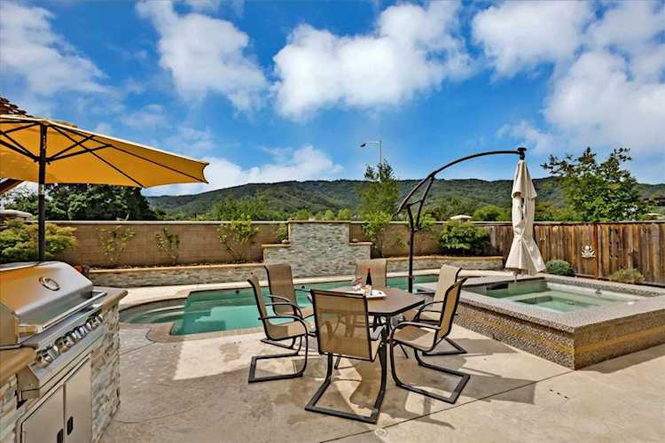 1778 Rosemary Dr GILROY, CA 95020