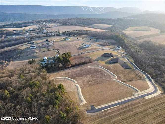 149 & 147 Greenzweig Rd Kunkletown, PA 18058