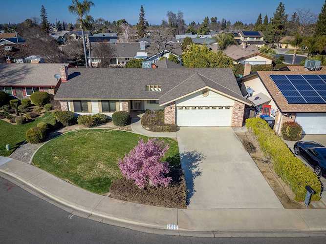3838 W La Vida Ave Visalia, CA 93277 | MLS 222300 Photo 1