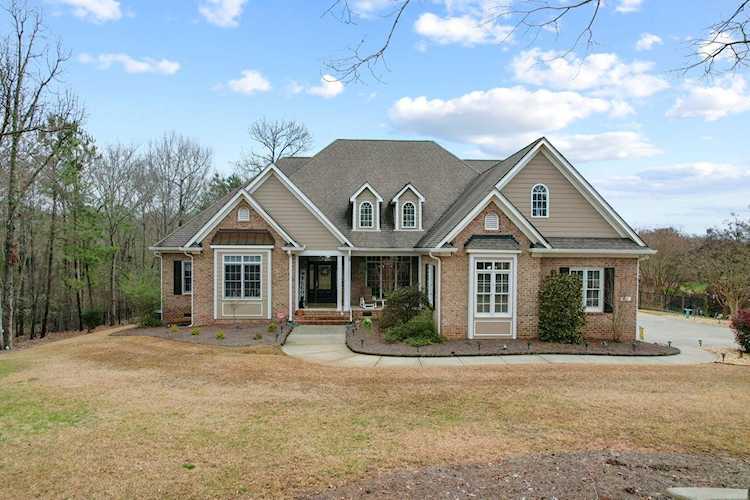 107 Spinnaker Bay Ln Lake Wylie, SC 29710