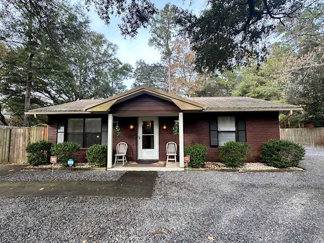 5722 San Flora Ave Ravenel, SC 29470