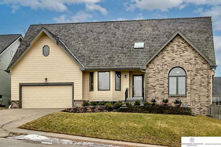 15429 Lloyd St Omaha, NE 68144 | MLS 22300251 Photo 1