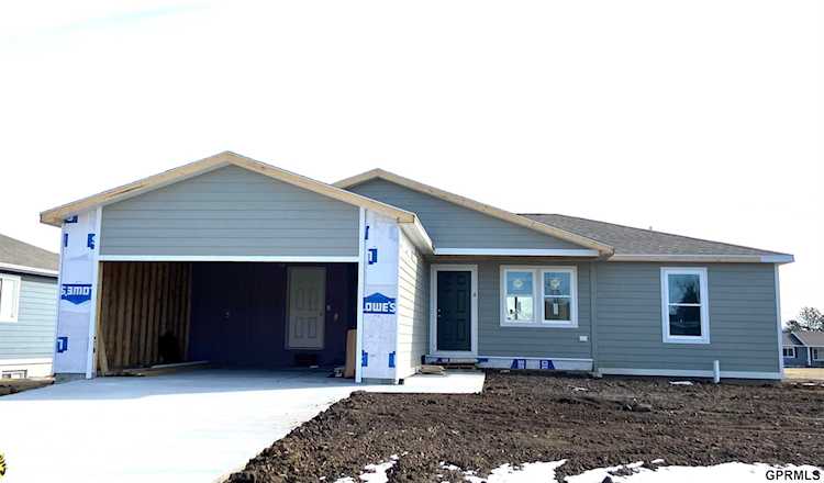 824 N 26Th St Beatrice, NE 68310