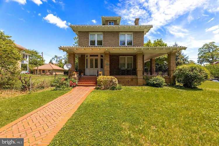 3427 Wisconsin Ave NW Washington, DC 20016
