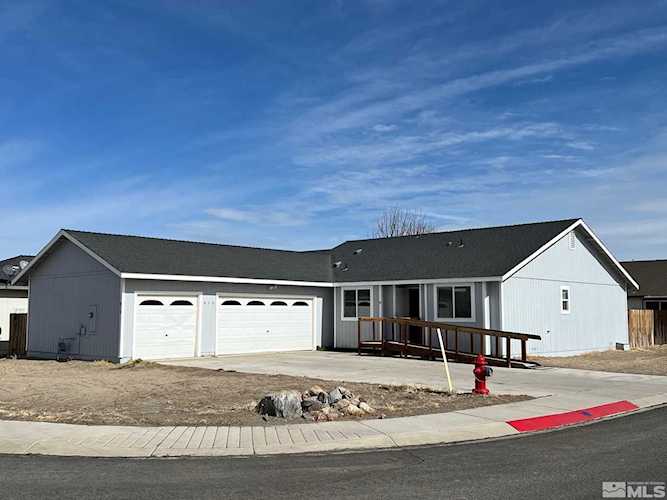 836 Stanton Ln Fernley, NV 89408-9156