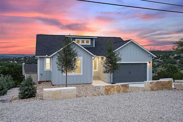22108 Moulin DR Spicewood, TX 78669