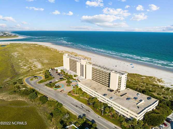 2700 N Lumina Avenue Wrightsville Beach, NC 28480