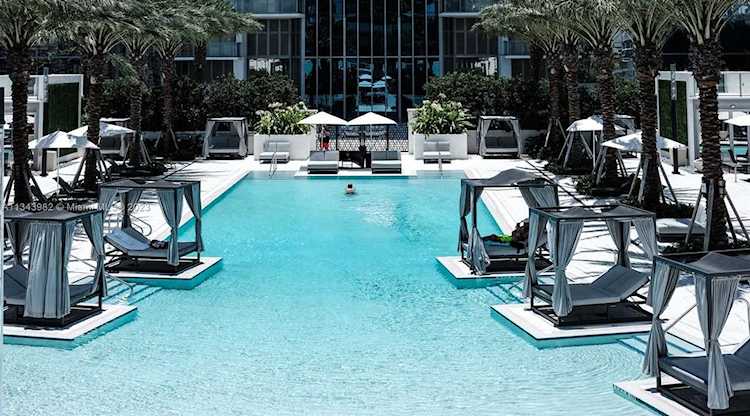 851 NE 1st Ave #2802 Miami, FL 33132