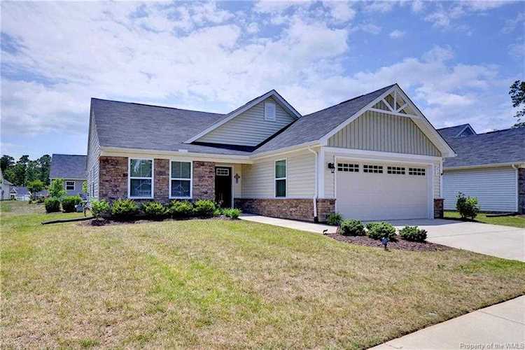 219 Valley Gate Ln Williamsburg, VA 23188
