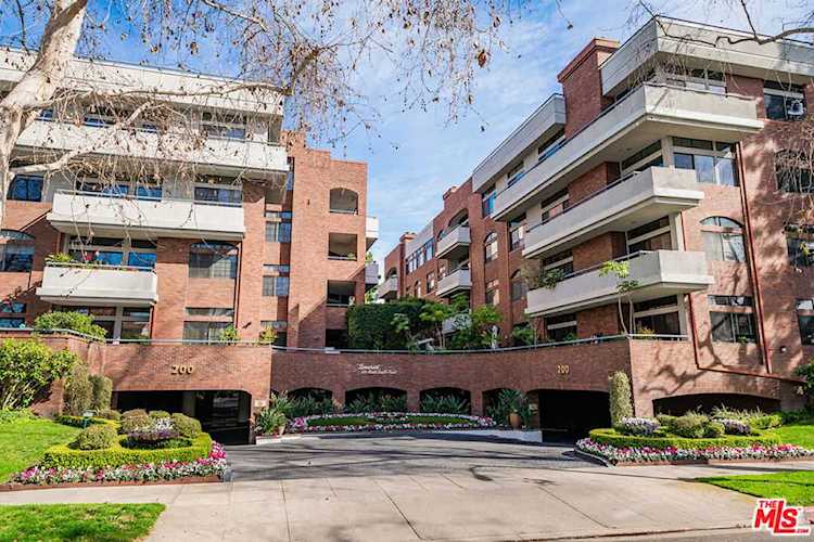 200 N Swall Dr #301, Beverly Hills, CA 90211 | RubyHome Photo 1