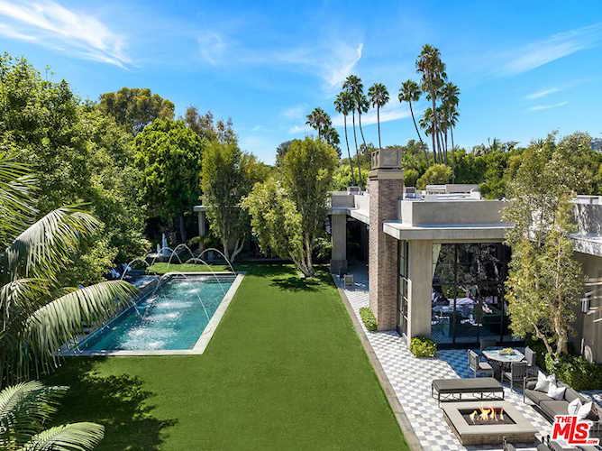 107 Delfern Dr Los Angeles, CA 90077