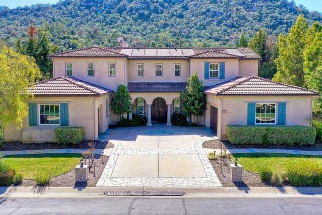 14553 Cypress Point Ter Valley Center, CA 92082