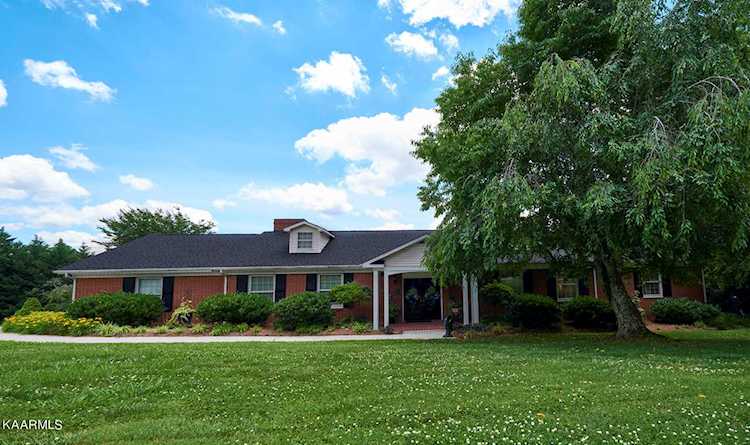 4902 Mountaincrest Dr Knoxville, TN 37918