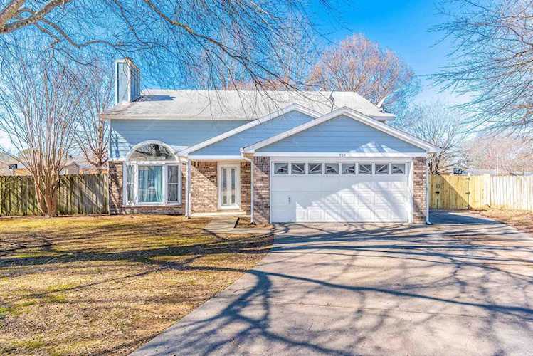 504 Bryant Meadows Dr Bryant, AR 72022