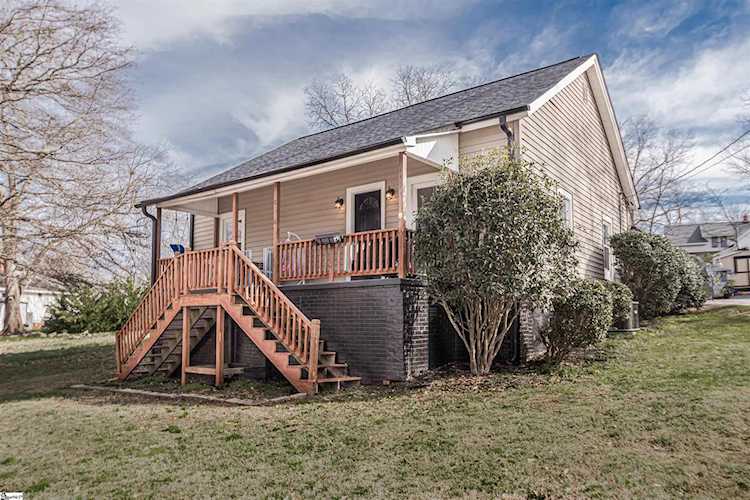 816 E A Ave Easley, SC 29642