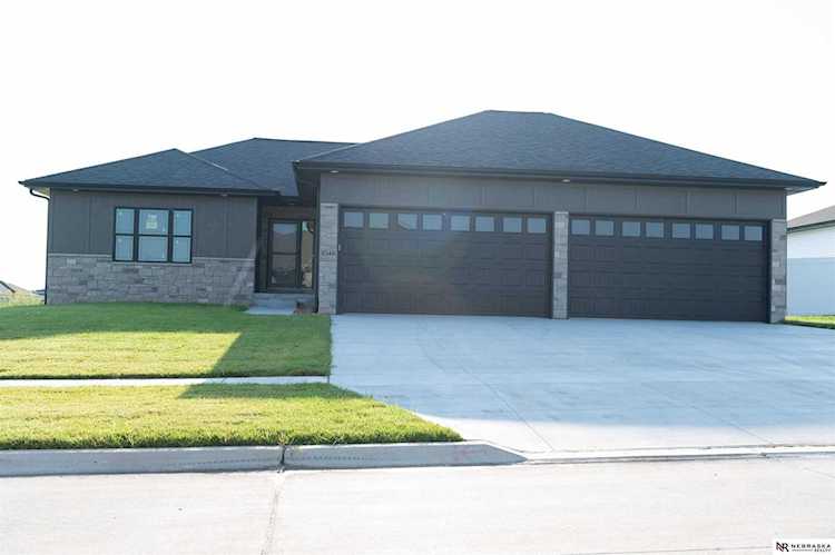 1046 N 107Th St Lincoln, NE 68527