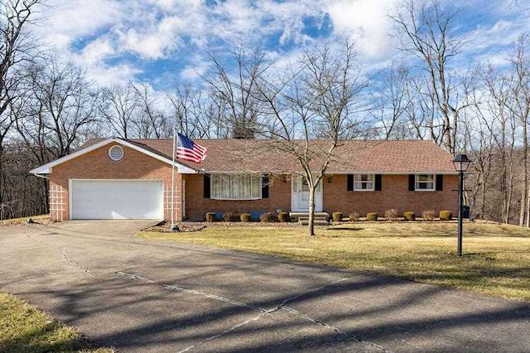 1704 Naughtingham Road Newark, OH 43055