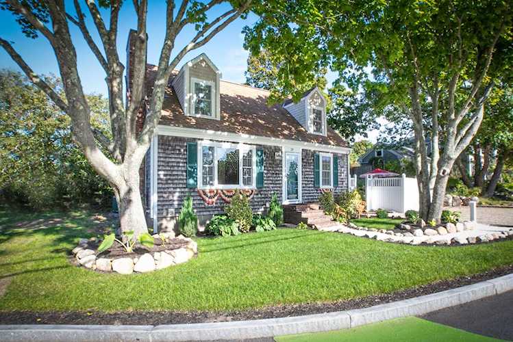 29 Conwell Street Provincetown, MA 02657