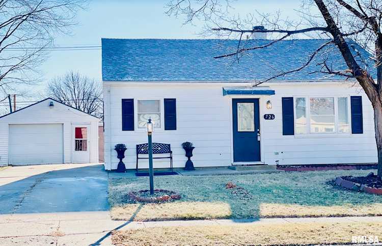 726 W Purtscher Dr Peoria, IL 61614 home for sale, MLS#PA1239576 - Rodgers Real Estate Group Photo 1
