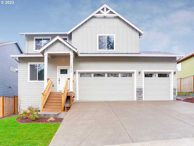 1673 NE Cascadia Ridge DR Estacada, OR 97023