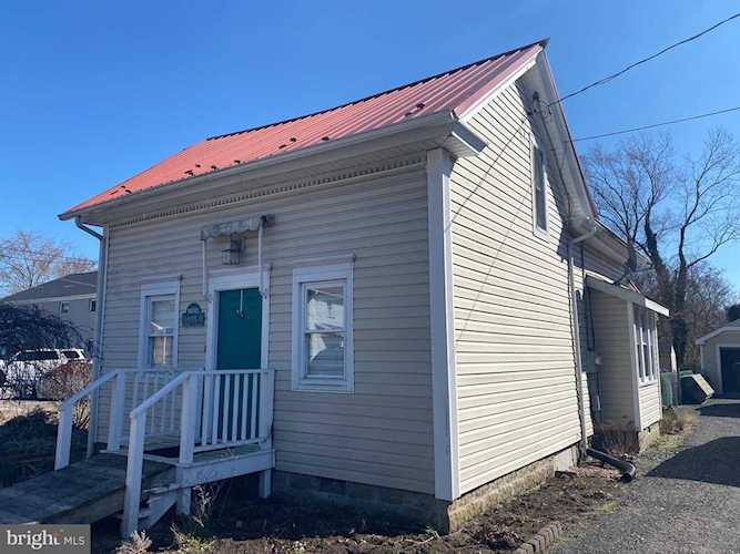 28301 Clayton St Dagsboro, DE 19939