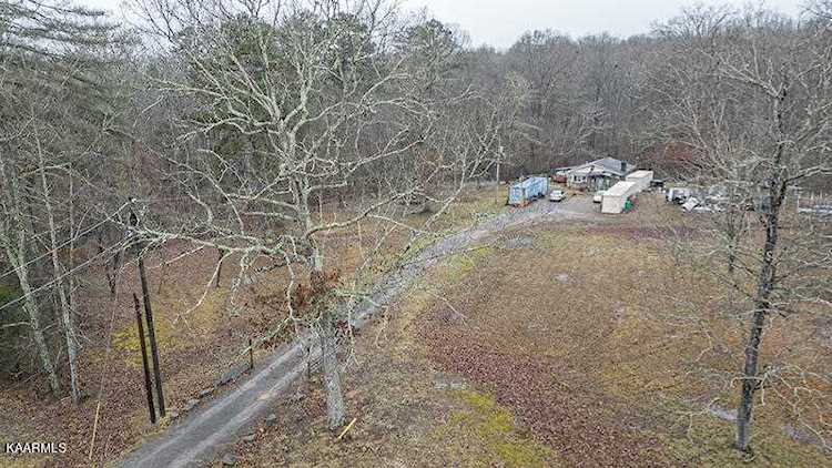 1136 River Rd Kingston, TN 37763