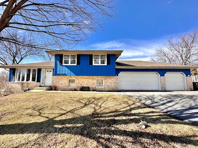 N320 Sunset Ave West Chicago, IL 60185