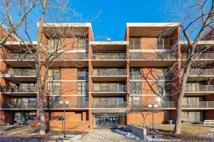 3021 S Michigan Ave #410 Chicago, IL 60616