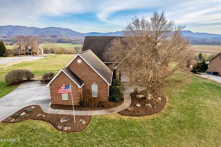 4344 Elnora St Walland, TN 37886