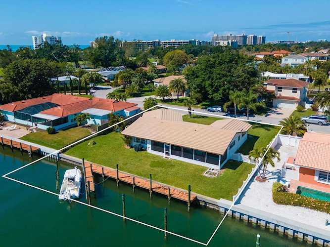 524 Halyard Ln Longboat Key, FL 34228