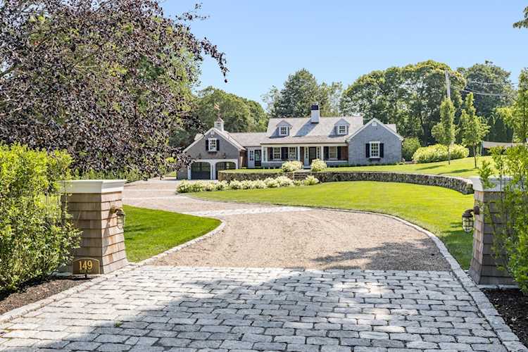 149 East Bay Road Osterville, MA 02655