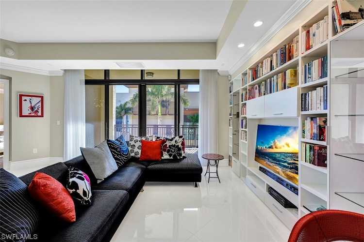 9123 Strada Pl #7310 Naples, FL 34108