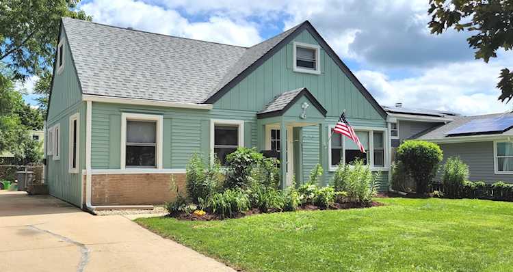 1105 Bishop St West Chicago, IL 60185