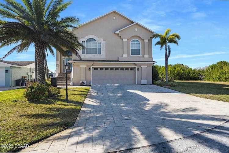 15719 Century Drive Hudson, FL 34667