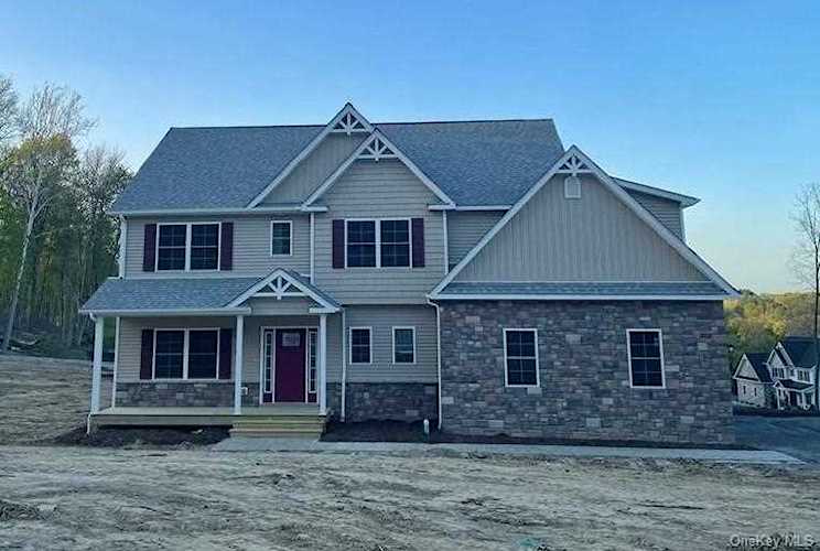 103 Joyce Way New Windsor, NY 12553