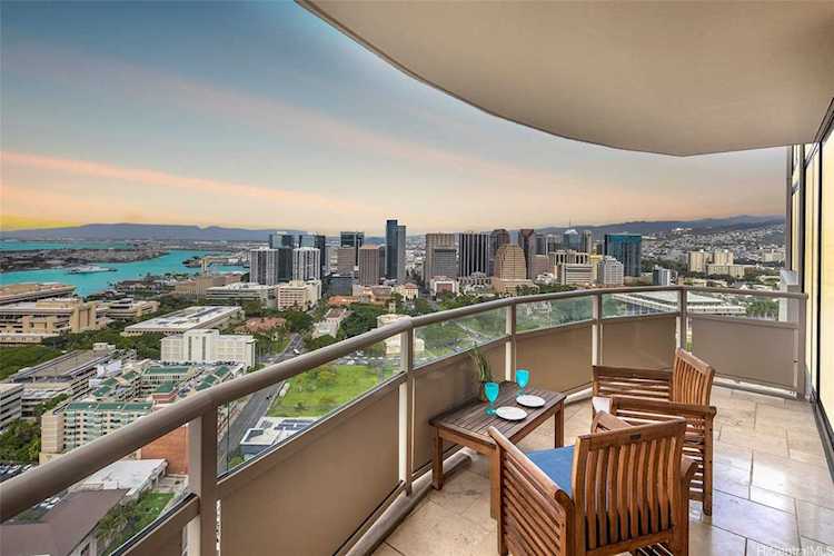 600 Queen Street #3502 Honolulu, HI 96813 | MLS 202303002 Photo 1