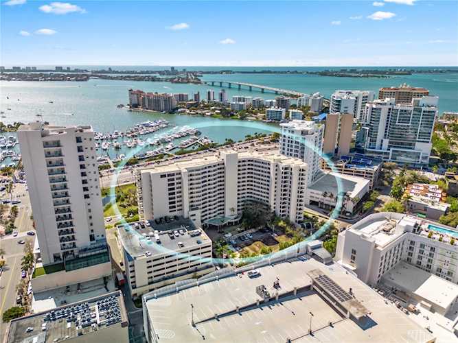 1255 N Gulfstream Ave #402 Sarasota, FL 34236