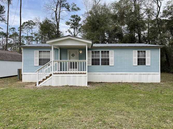 42 Naskapi St Crawfordville, FL 32327 in Wakulla Gardens Photo 1