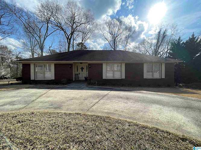 849 Pinemeadow Drive Gardendale, AL 35071