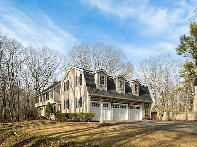 2 Partridge Hill Rd Dover, MA 02030