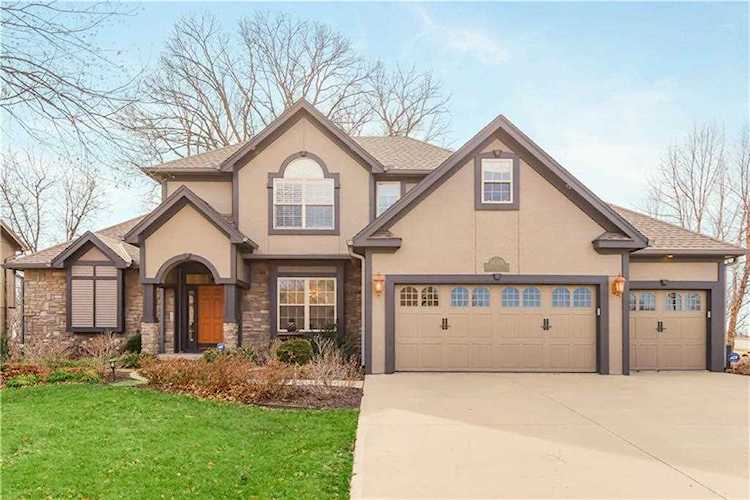 14335 NW 60th Ct Parkville, MO 64152