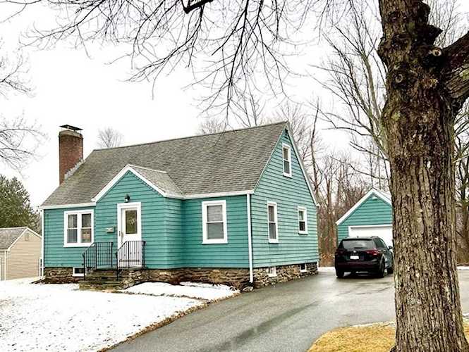 33 Lansing Avenue (West) Worcester, MA 01605 | MLS 73081673 Photo 1