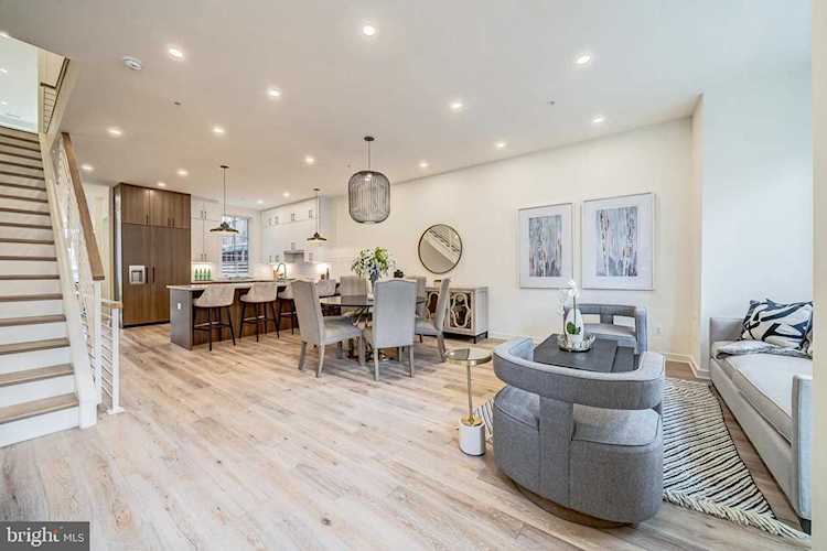 444.5 R St NW Washington, DC 20001