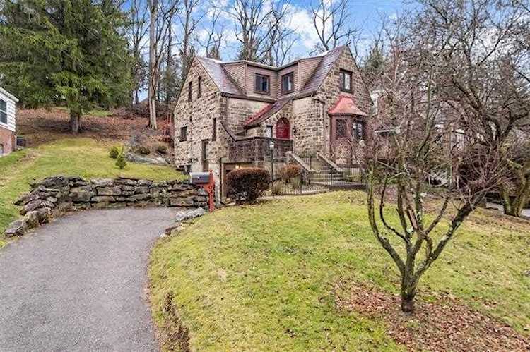 147 Spring Grove Rd Pittsburgh, PA 15235 | MLS 1594118 Photo 1