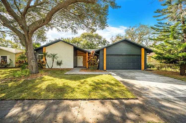 1498 Caird WAY Palm Harbor, FL 34683 | MLS T3423803 Photo 1