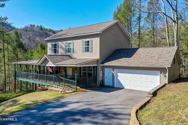 341 Rainbow Circle Townsend, TN 37882