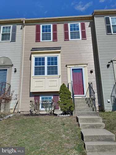 3031 Antrim Circle Dumfries, VA 22026 | MLS VAPW2045894 Photo 1