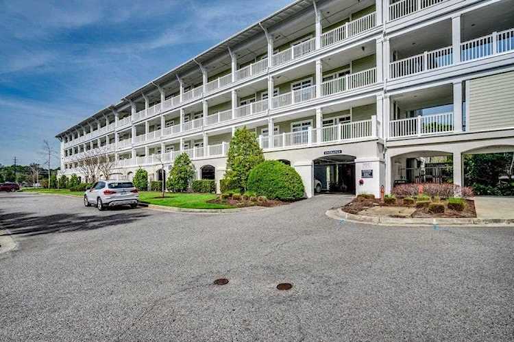 Seaside Inn - Litchfield Area in Pawleys Island Real Estate | MLS 2303563 | 14300 Ocean Highway #107 Pawleys Island SC Photo 1