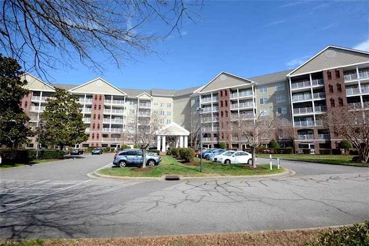 985 Fleet Dr #365 Virginia Beach, VA 23454
