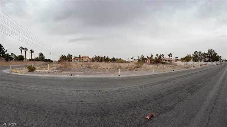 2110 S Lisa Ln Las Vegas, NV 89117